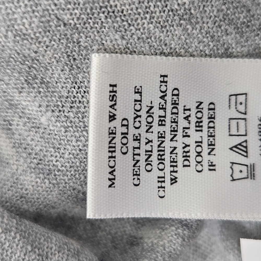 Bundle - Four Ann Taylor Tshirts - Picture 10 of 16